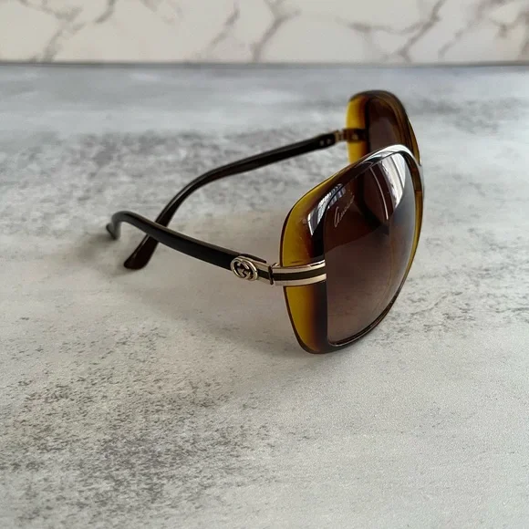 Gucci Sunglasses - Picture 6 of 8